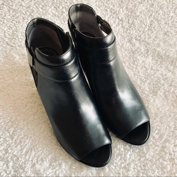 LifeStride Booties - Picture 3 of 7